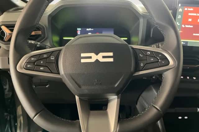 Dacia Duster (2025) thumbnail 11