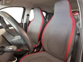 Renault Twingo (2015) thumbnail 9