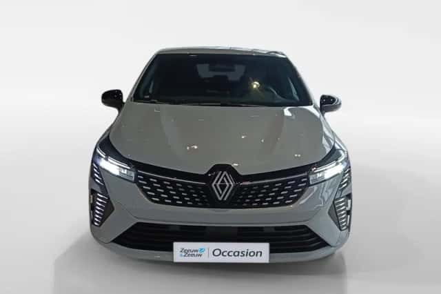 Renault Clio (2025) thumbnail 2