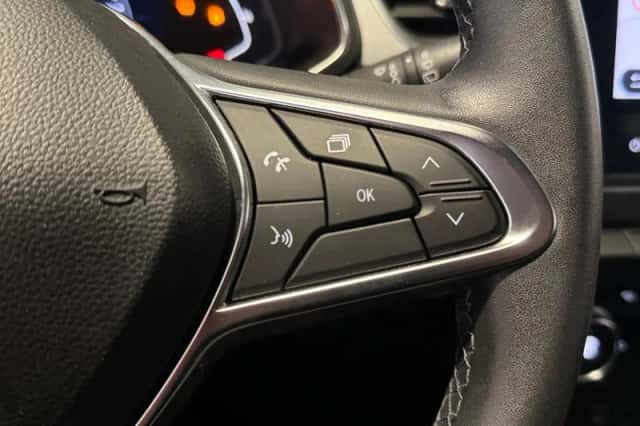 Renault Captur (2020) thumbnail 15