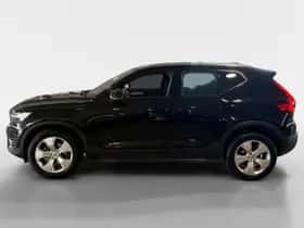 Volvo XC40 (2022) thumbnail 2