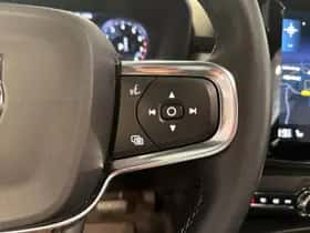 Volvo XC40 (2022) thumbnail 16