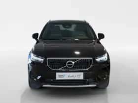 Volvo XC40 (2022) thumbnail 3