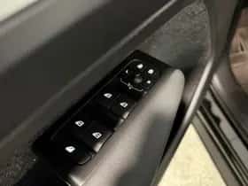 Volvo XC40 (2022) thumbnail 24