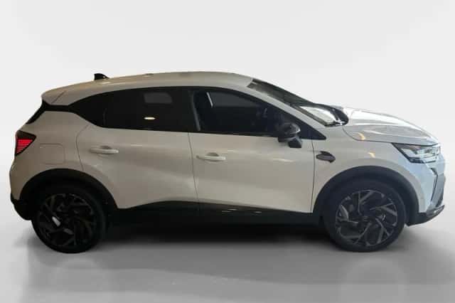Renault Captur (2025) thumbnail 2
