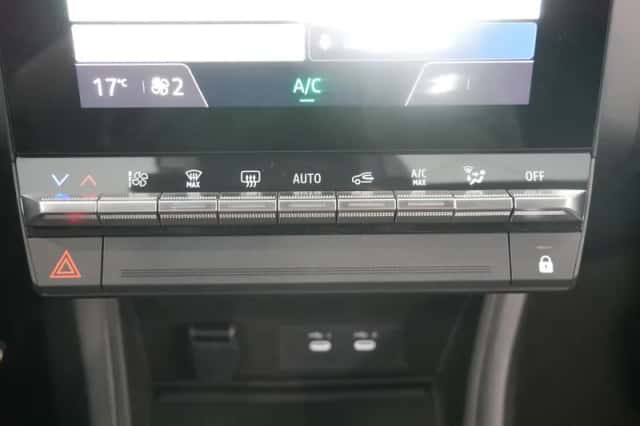 Renault Captur (2026) thumbnail 24