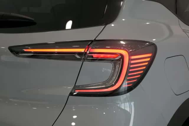 Renault Captur (2026) thumbnail 35