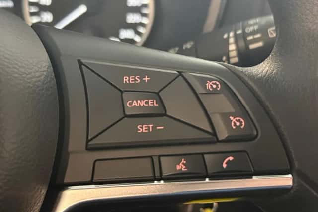 Nissan Juke (2023) thumbnail 16