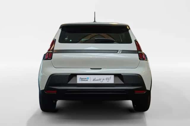 Renault 5 (2026) thumbnail 3