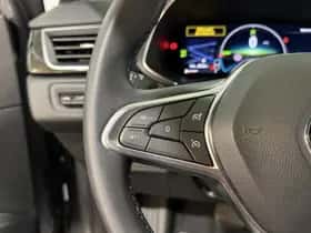 Renault Captur (2023) thumbnail 13