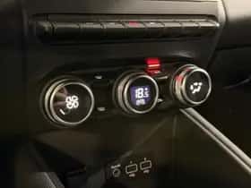 Renault Captur (2023) thumbnail 20