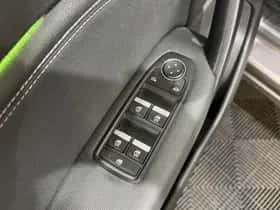 Renault Captur (2023) thumbnail 23