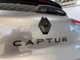 Renault Captur (2023) thumbnail 25