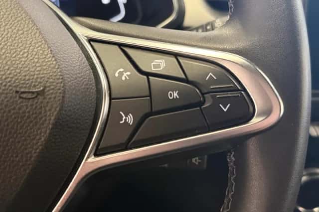 Renault Captur (2021) thumbnail 15