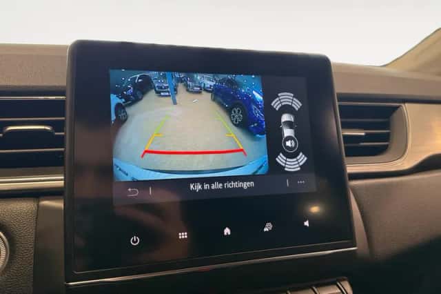 Renault Captur (2021) thumbnail 18