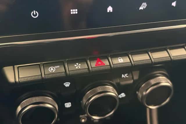 Renault Captur (2021) thumbnail 19