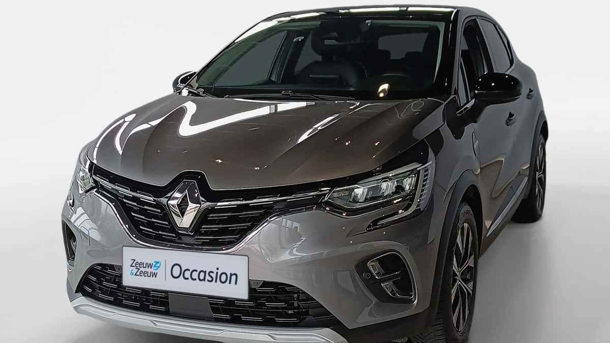 Renault Captur (2024) — foto 1