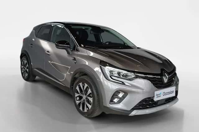 Renault Captur (2024) thumbnail 3
