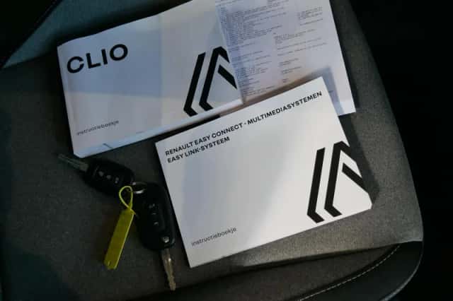 Renault Clio (2024) thumbnail 26