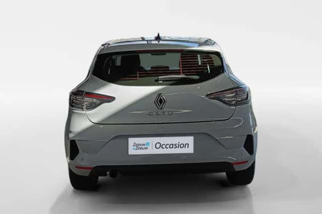 Renault Clio (2024) thumbnail 6