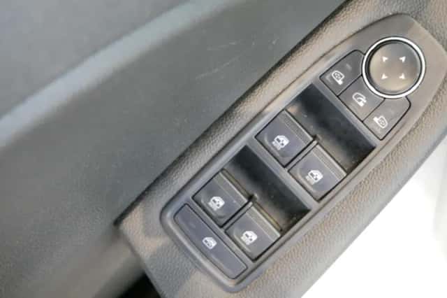 Renault Clio (2024) thumbnail 10