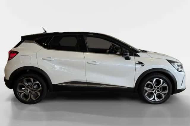 Renault Captur (2021) thumbnail 2