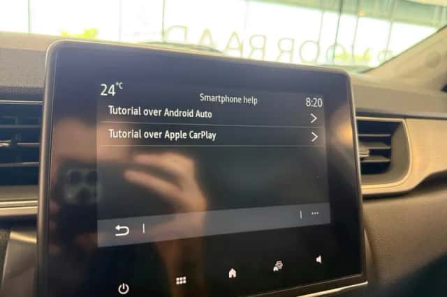 Renault Captur (2021) thumbnail 17