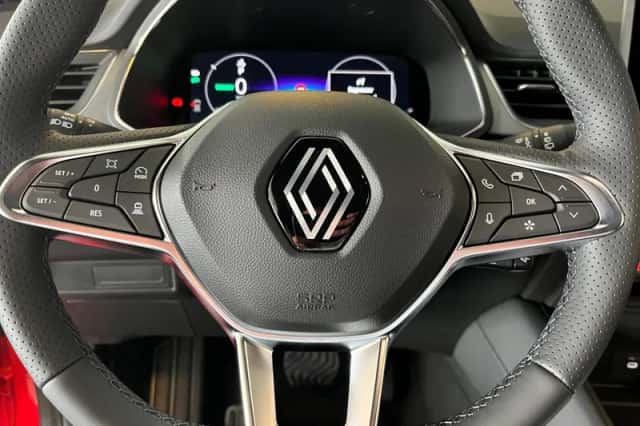 Renault Captur (2026) thumbnail 10