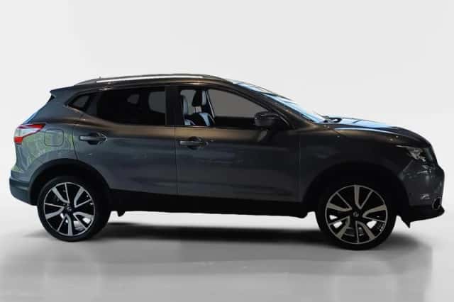 Nissan Qashqai (2017) thumbnail 4