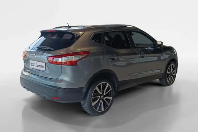 Nissan Qashqai (2017) thumbnail 5