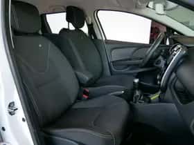 Renault Clio (2017) thumbnail 10