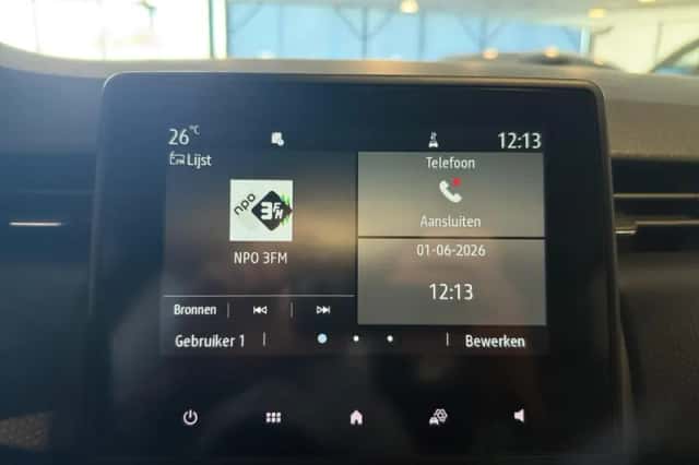 Renault Clio (2022) thumbnail 17