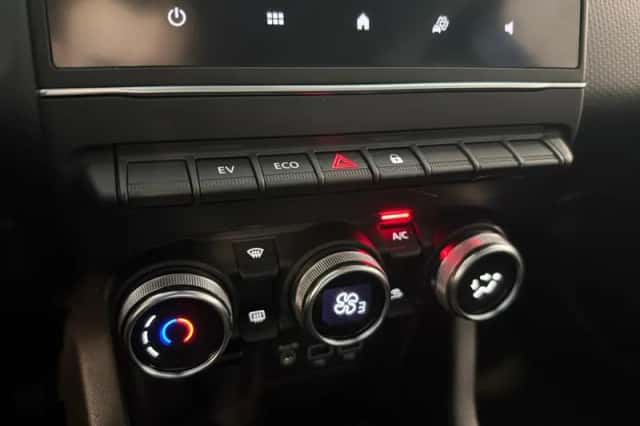 Renault Clio (2022) thumbnail 19