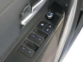 Toyota Corolla (2022) thumbnail 23