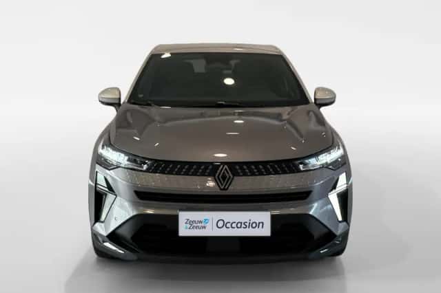 Renault Captur (2025) thumbnail 3
