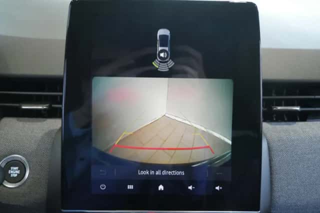 Renault Clio (2024) thumbnail 17