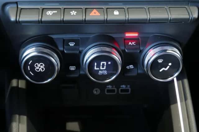 Renault Clio (2024) thumbnail 19