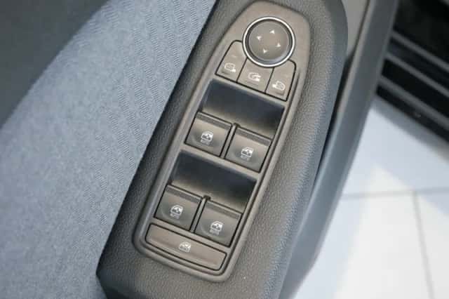 Renault Clio (2024) thumbnail 24
