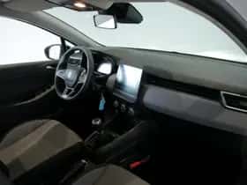 Renault Clio (2024) thumbnail 16