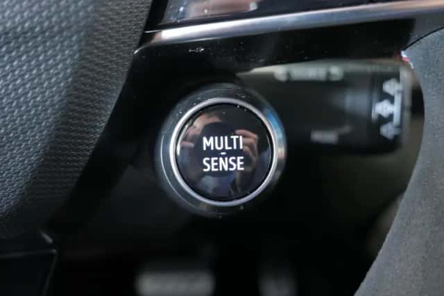 Renault Austral (2025) thumbnail 16