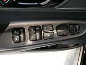 Hyundai Kona (2020) thumbnail 8
