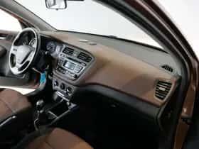 Hyundai i20 (2016) thumbnail 12