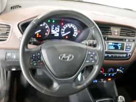 Hyundai i20 (2016) thumbnail 13