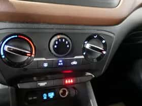 Hyundai i20 (2016) thumbnail 15