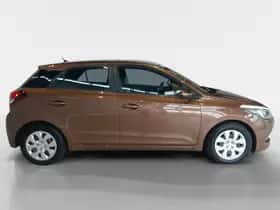 Hyundai i20 (2016) thumbnail 4