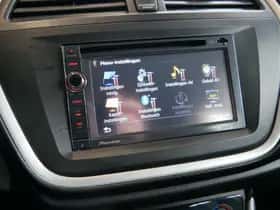 Suzuki S-Cross (2016) thumbnail 15
