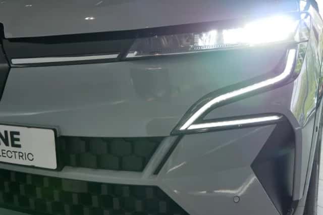 Renault Mégane E-Tech (2026) thumbnail 24