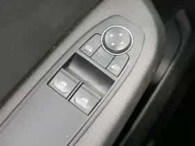 Renault Clio (2023) thumbnail 23