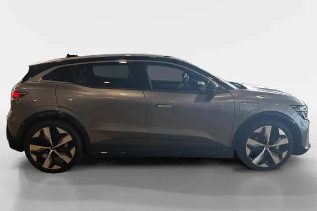 Renault Mégane E-Tech (2024) thumbnail 2