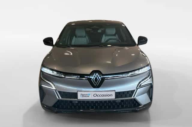 Renault Mégane E-Tech (2024) thumbnail 3